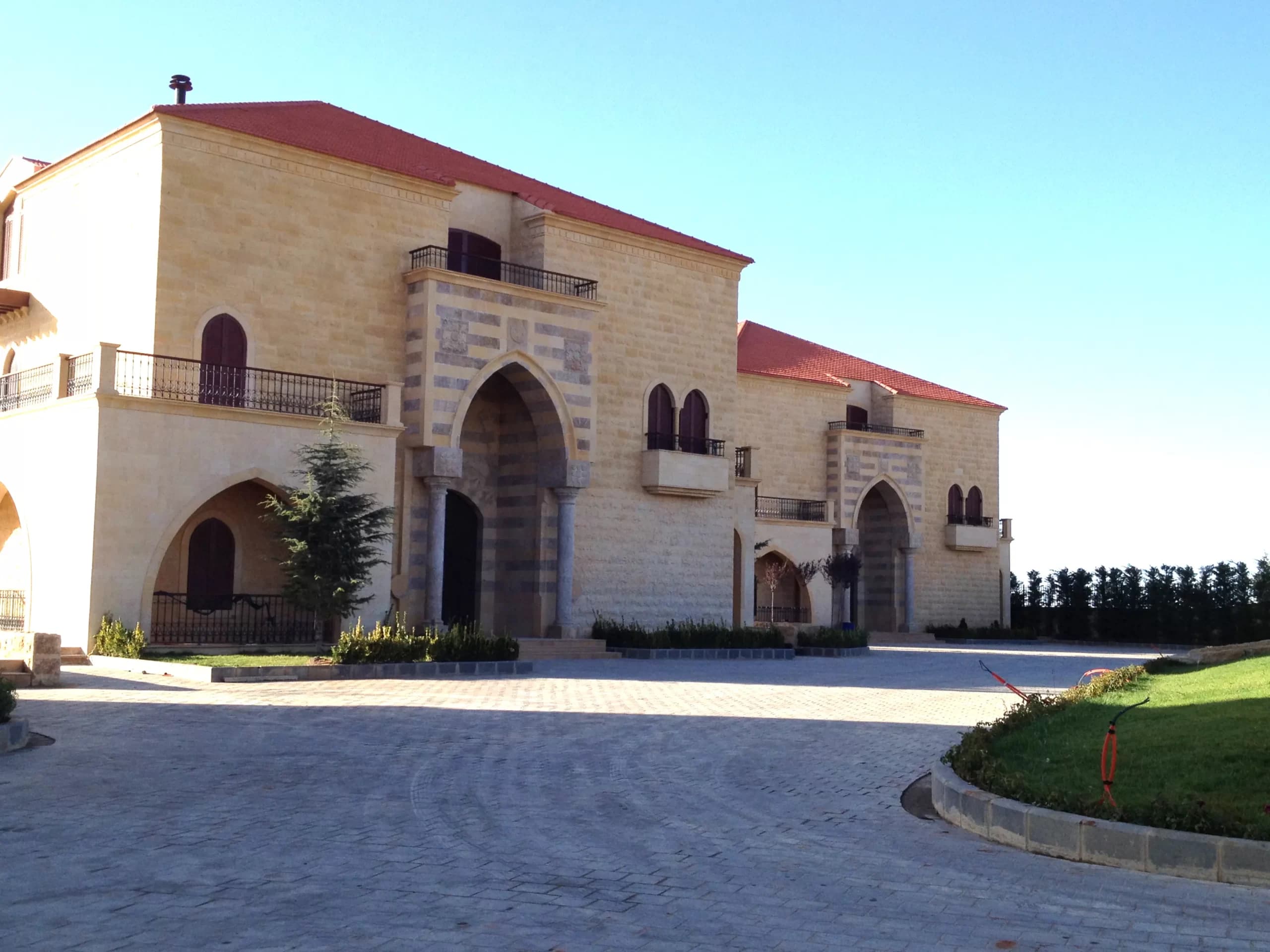 Al Mouhaideb Sisters